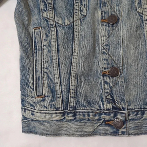 J.Crew Indigo Denim Jacket, Color Light Wash Size XS - Picture 4 of 14
